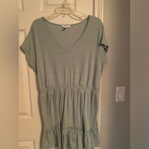 Lauren Conrad Flutter Sleeve Vintage V-Neck midi dress